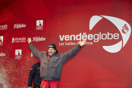 13_02641 2012 13 VENDEE GLOBE. Arrival in Les sables d'Olonne (F