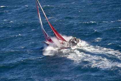 THM-17_120458_VOR-CAPE-TOWN-Start-Leg3