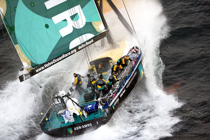 VOLVO OCEAN RACE START - VIGO-SPAIN- 12NOV 2005