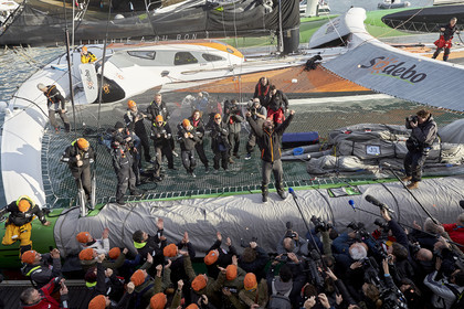 Single-handed sailing round the world record .