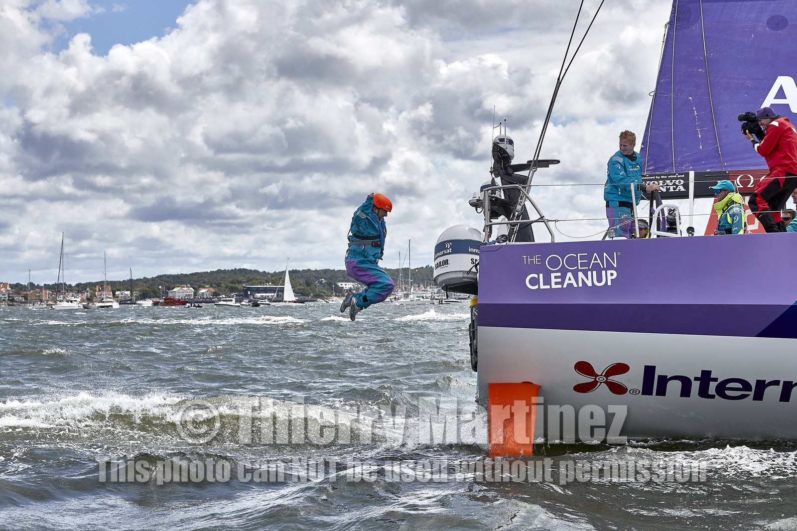 team AkzoNobel  in Volvo Ocean Race 2017-18.