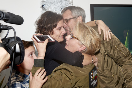 Single-handed sailing round the world record .