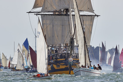 THM-17_011644-Semaine du Golfe - Parade