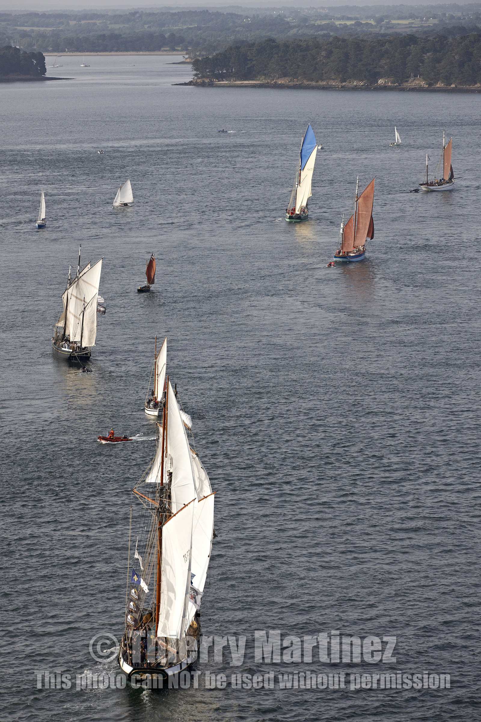 Semaine du Golfe 2015. Parade d'arrivée de la flotte.