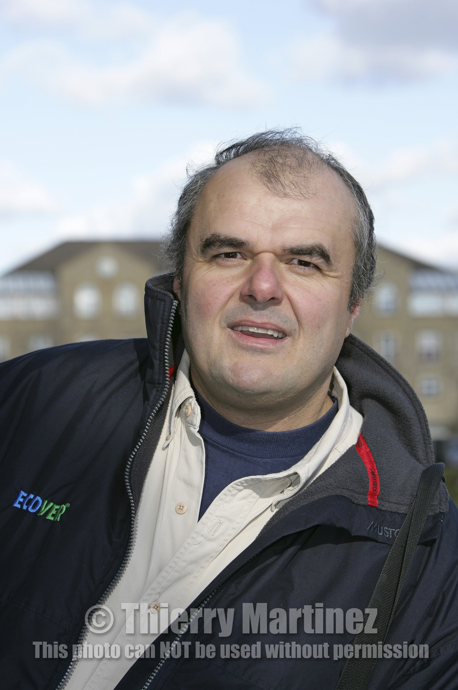 Mike Golding return home after Vendee Globe 2004-2005. Southampton (UK)