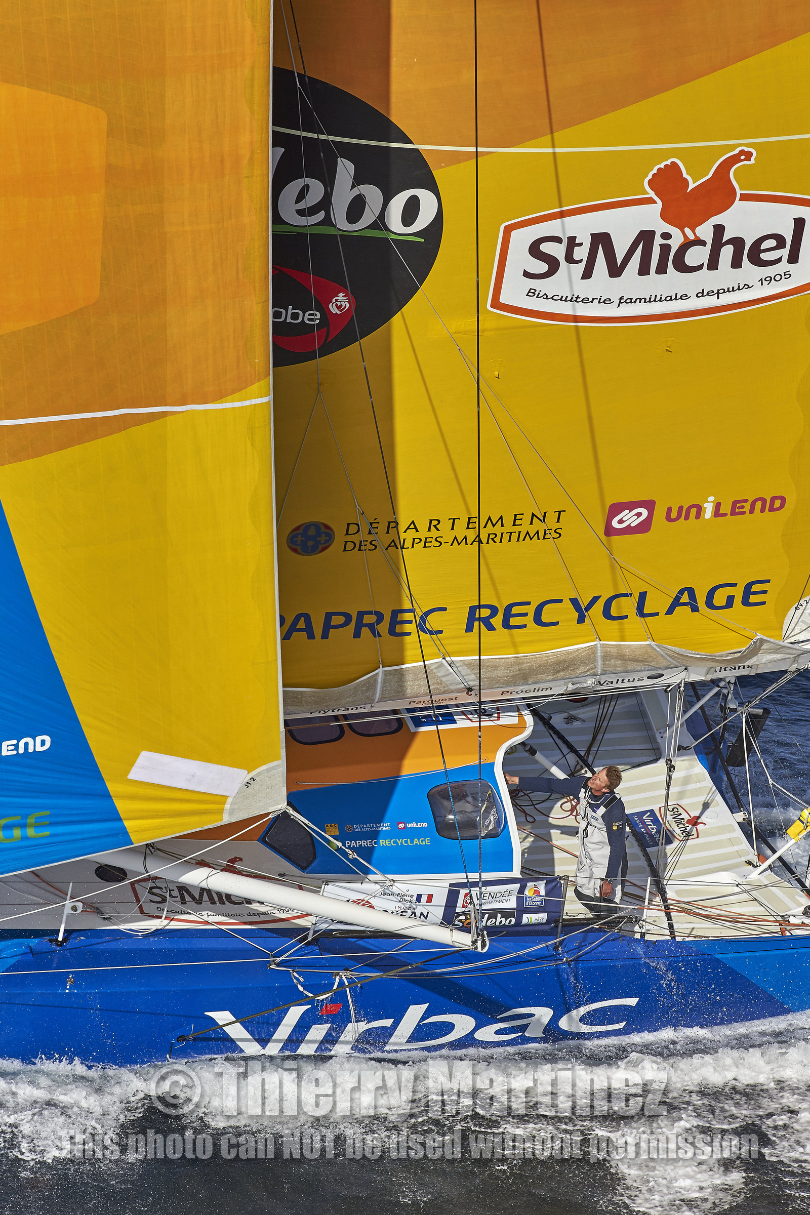 THM-16_81499_VendeeGlobeStart