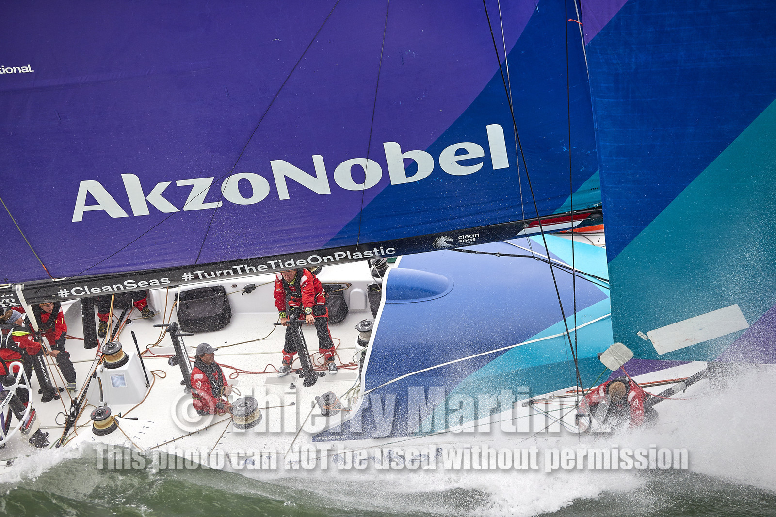 THM-17_062355_team AkzoNobel