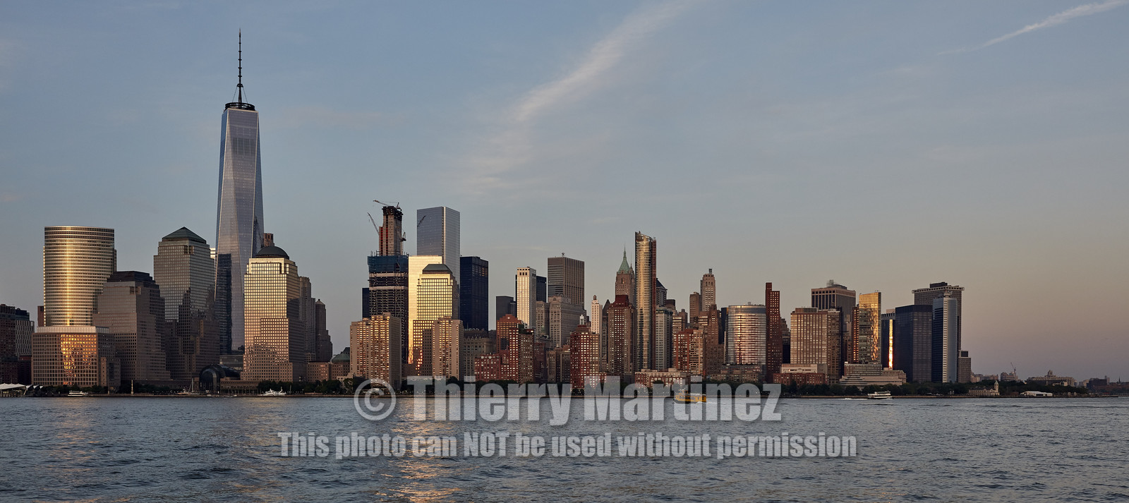 16_16935-NY at sunset