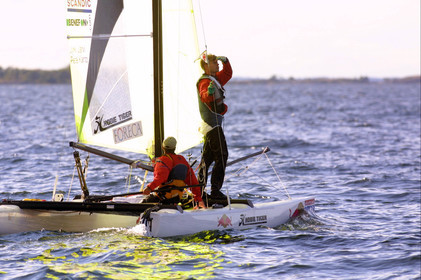 01_0477D-©ThMartinez- Sweden 1st 3rd August 2001. Archipelago Raid (Catamaran Formula 18).1st August 2001- Day1; Jyrki Järvi (FIN) & Pete Karto : Where is the road????