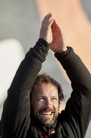 Single-handed sailing round the world record .