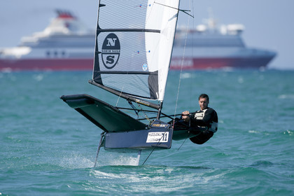 2015 McDougall + McConaghy Moth Worlds. Sorrento - VIC AUSTRALIA  . 6 16 January 2015. Organize by Sorrento Sailing Couta Boat Club.