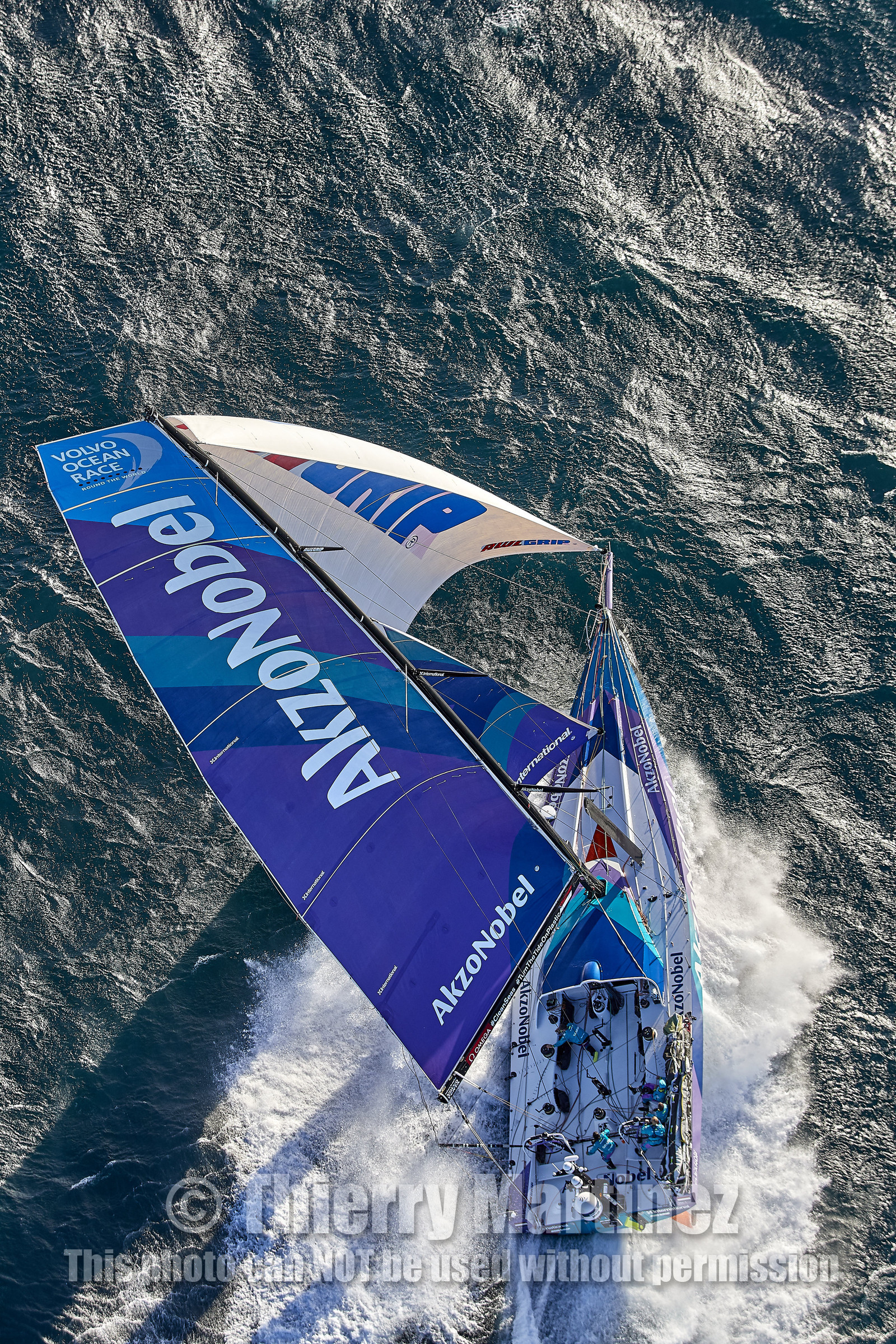 THM-17_105456_VOR-LISBON-LEG2start