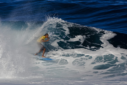 2011 VOLCOM PIPE PRO  ( Surf contest) at Banzai Pipeline Beach, North Shore - Oahu - Hawaii.