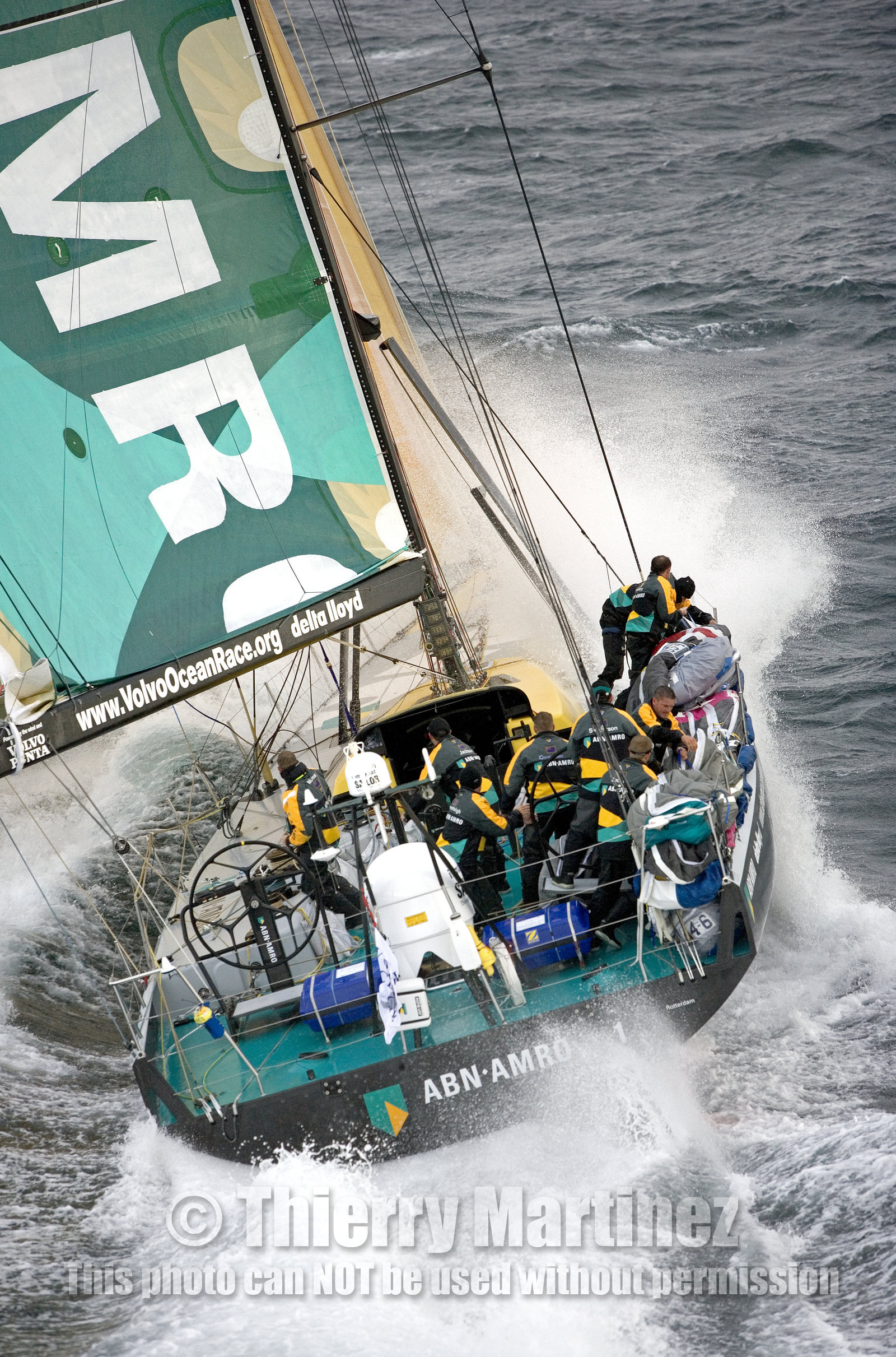 VOLVO OCEAN RACE START - VIGO-SPAIN- 12NOV 2005