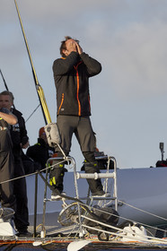 Single-handed sailing round the world record .