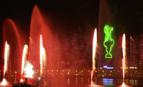 03_2275D ©Th.Martinez .Geneva , Switzerland. America's Cup 2003. 8th March 2003.Alinghi Team winner of America's Cup 2003..Welcome to Alinghi Team in Geneva.Firework and laser show by the lac...