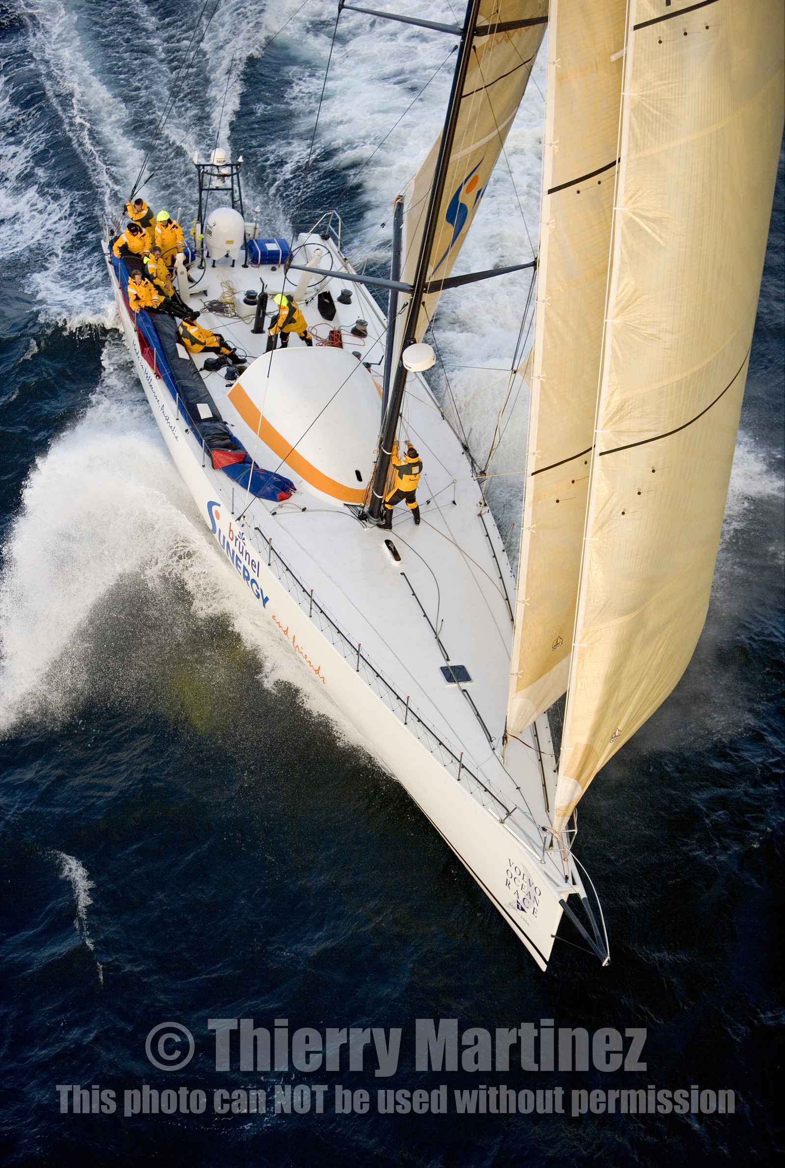 VOLVO OCEAN RACE START - VIGO-SPAIN- 12NOV 2005