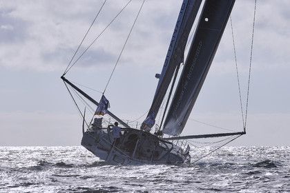 THM-15_63661_AZIMUT2016