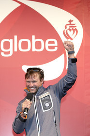 13_01711  2012 13 VENDEE GLOBE. Arrival in Les sables d'Olonne (