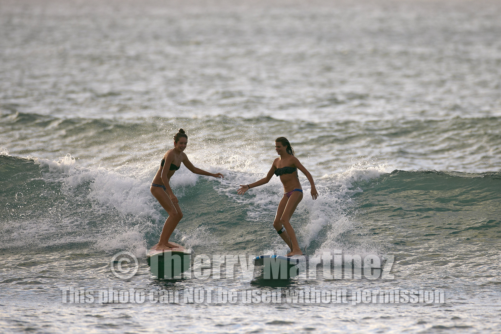 SURF AT SUNSET BEACH (North Shore - Oahu Island - Hawaii-USA)