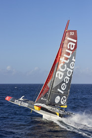 « ULTIM ACTUAL LEADER , Skipper Yves Le Blevec.