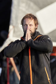 Single-handed sailing round the world record .